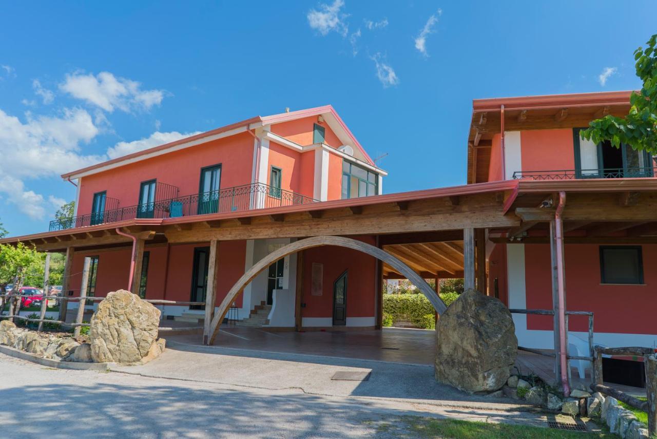 Terra Di Vento Bed & Breakfast Montecorvino Pugliano Luaran gambar
