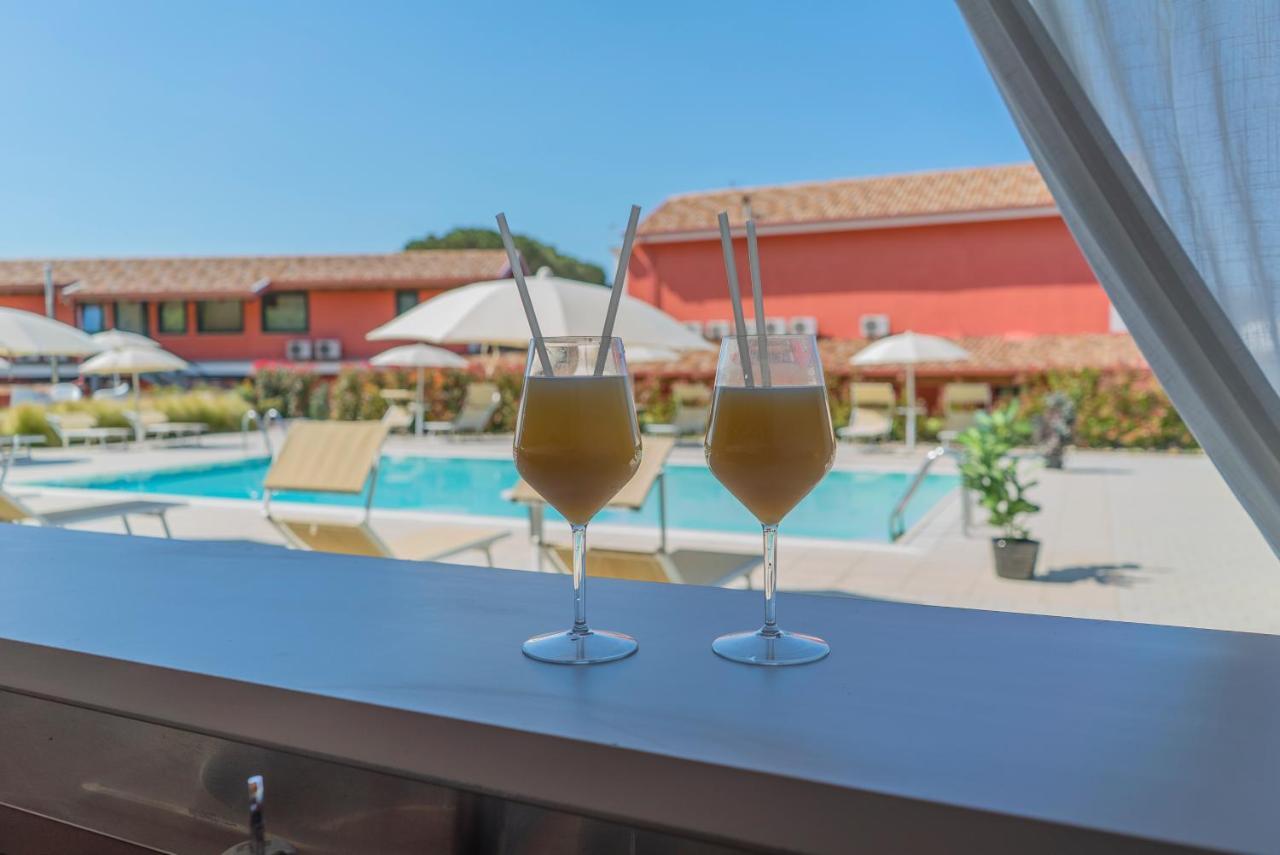 Terra Di Vento Bed & Breakfast Montecorvino Pugliano Luaran gambar