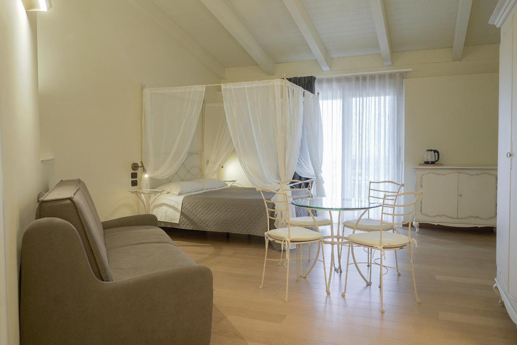 Terra Di Vento Bed & Breakfast Montecorvino Pugliano Luaran gambar