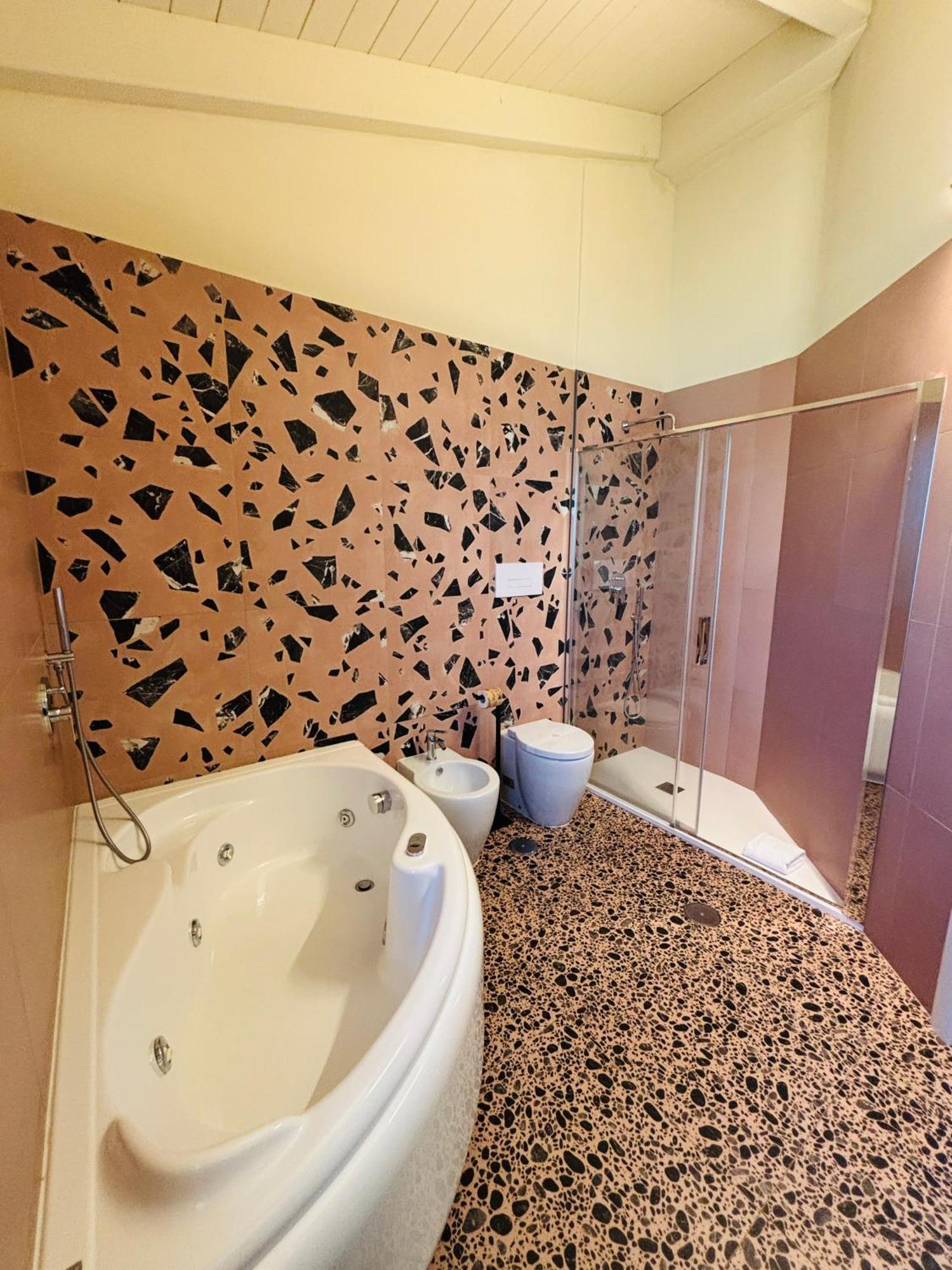 Terra Di Vento Bed & Breakfast Montecorvino Pugliano Luaran gambar